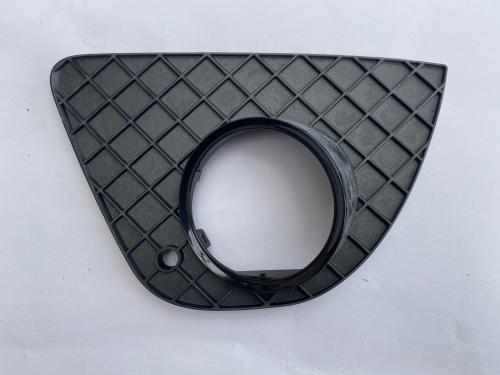 BMW 51117147530 E46 Coupe Cabrio FL Nebelscheinwerferblende Abdeckung Gitter rechts